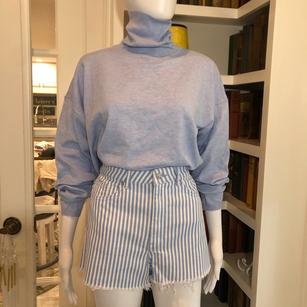 🏝️ DIVIDED Blue and White Striped Denim Women Shorts